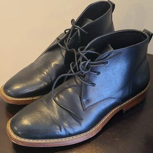 Van Heusen Gibson boots